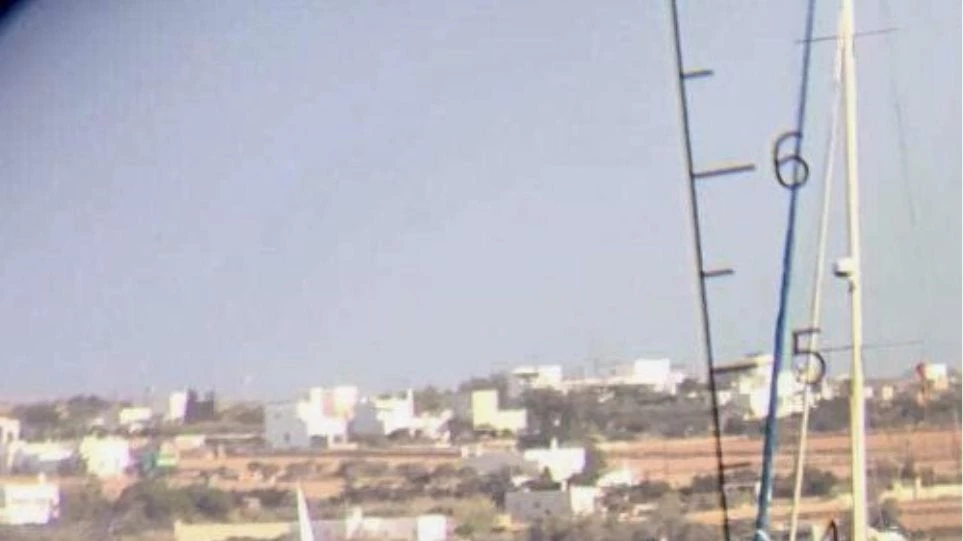Φωτογραφία ντοκουμέντο: Σύγκρουση σκαφών στη Αντίπαρο παραλίγο να οδηγήσει σε νέα «Αίγινα»